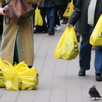 Stockmann предложит покупателям отказаться от пластиковых пакетов