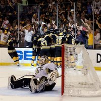 Daugaviņa 'Bruins' ar uzvaru otrajā pagarinājumā pietuvojas Stenlija kausa finālam