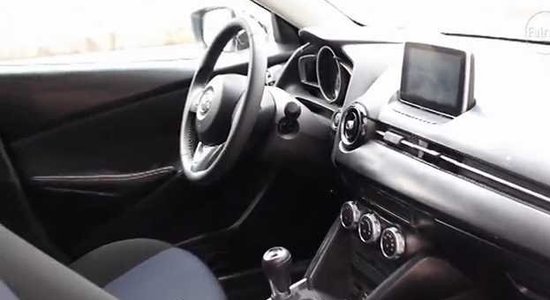 Интерьер новой Mazda2 перестал быть секретом