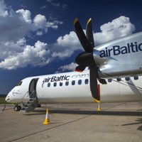 Lidostas 'Rīga' un 'airBaltic' parādu konflikts nav risināms tiesājoties, norāda Liepiņš