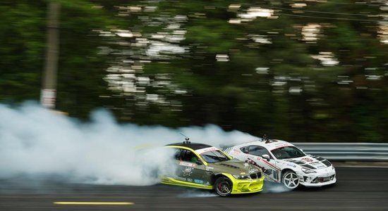 Drifta braucējs Blušs 'Formula Drift' sezonu noslēdz 14. vietā