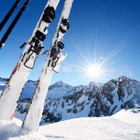 Kalnu slēpotāji Gedra un Gasūna izcīna pirmās uzvaras Baltijas kausa sezonas ievadā