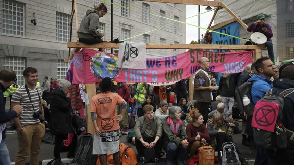 Vides aktīvistu protesti