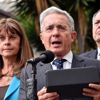 Kolumbijas eksprezidents Uribe ierosina izmaiņas miera līgumā ar FARC