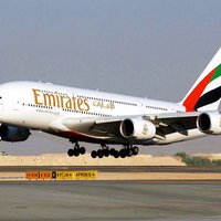 Par pasaulē labāko starptautisko aviokompāniju apbalvota ‘Emirates Airlines’