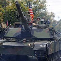 Первая партия американских танков прибыла в Польшу
