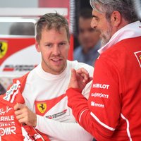 Fetels uz trim gadiem pagarina līgumu ar 'Ferrari'