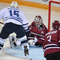 Ševčenko un Freibergam pirmie vārti KHL; 'Dinamo' derbijā rīdzinieki zaudē maskaviešiem