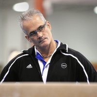 Seksuālās izmantošanas skandāls ASV vingrošanā: pašnāvību izdara olimpiešu treneris
