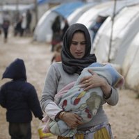 Mediji: Turcija palīdzēs ES bēgļu krīzē - saņems naudu un bezvīzu režīmu