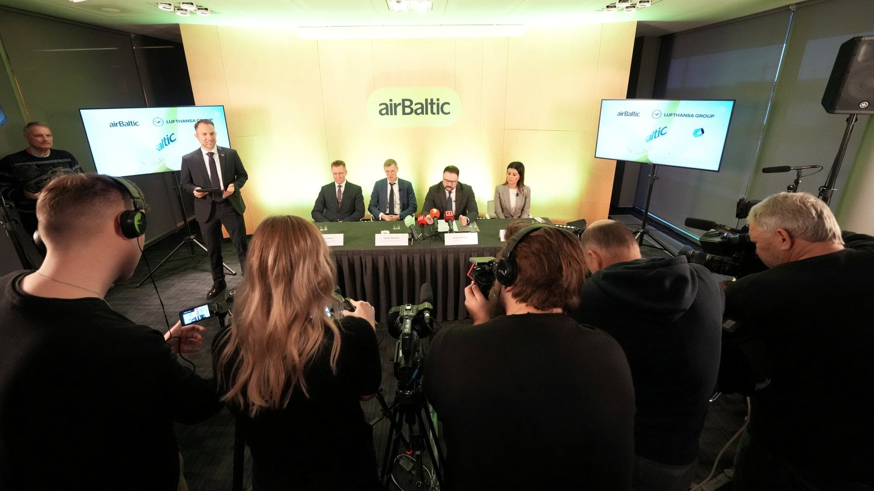 Ce implică acordul cu “Lufthansa”? “airBaltic” și reprezentanții statului explică înțelegerea   