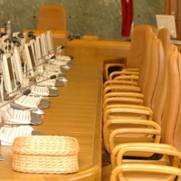 Seši no valdības ministriem var atjaunot Saeimas deputāta mandātu