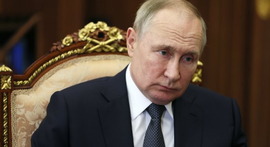 FT: Путин мнит себя Петром I, а окружение боится говорить ему правду
