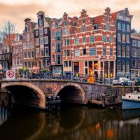 Lai cīnītos ar masu tūrismu, Amsterdamā vairs necels jaunas viesnīcas
