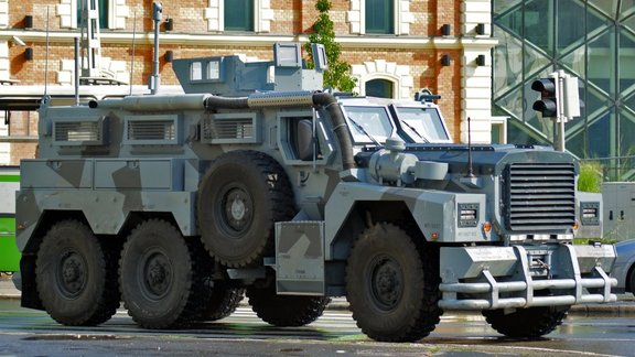 DARTZ Kombat MRAP. Foto - dartz.us