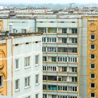 Цены на квартиры в Риге снижаются второй месяц подряд; продавцы не спешат выставлять жилье на продажу