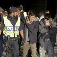 В Швеции беженцы устроили протест при переселении из центра страны