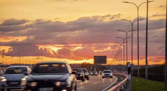 100 latus nevajag, bet trīs eiro? ST vētī rīkojumu apturēt iebraukšanas maksas palielināšanu Jūrmalā