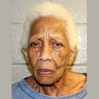 ASV aizturēta 86 gadus veca dārglietu zagle-recidīviste