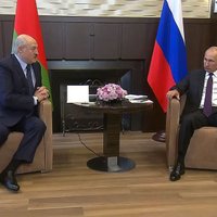 Lukašenko sarunā ar Putinu piemin Čečenijas sarkanās līnijas
