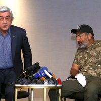 Armēnijā par korupciju sāk tiesāt Sargsjanu
