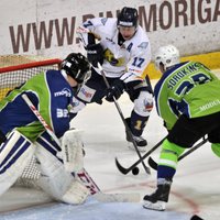 Ogres 'Kurbads' hokejisti uzvar pirmajā Latvijas hokeja čempionāta finālsērijas mačā
