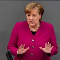Merkele kritizē Turcijas uzbrukumu Afrīnai