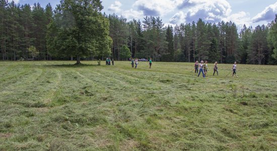 Ķemeru Nacionālais parks aicina piedalīties siena talkā