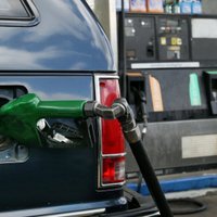 Saistībā ar, iespējams, nelikumīgu degvielas tirgošanu benzīntankos veiktas desmit kratīšanas
