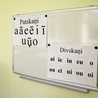 Mazākumtautību skolās daļai pedagogu latviešu valodas zināšanas nav pietiekamas, atklāj VVC
