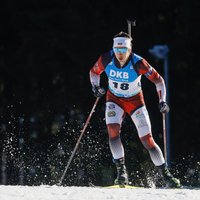 Latvijas biatlonisti izcīna 14. vietu Pasaules kausa posma stafetē