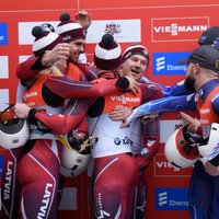 Latvijas kamaniņu sportisti Siguldā triumfē Pasaules kausa posma stafetē