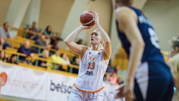 'TTT Rīga' basketbolistēm pārtrūkst iespaidīgā 99 uzvaru sērija Latvijā 'TTT Rīga' basketbolistēm pārtrūkst iespaidīgā 99 uzvaru sērija Latvijā