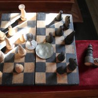 Video: Īpašs šaha dēlītis un Preiļos adītas vilnas zeķes – ko katoļi dāvinās pāvestam