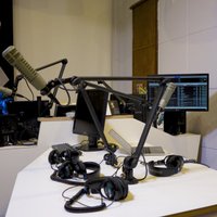 Saeimas komisija spriedīs par rupjībām 'Latvijas Radio 5' ēterā