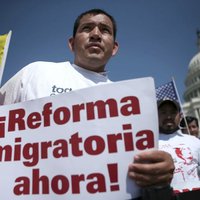 Desmitiem tūkstoši demonstrācijās pieprasa pilsonību ASV imigrantiem