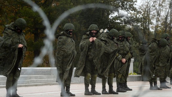 Minskā sākusies protestētāju aizturēšana - 10