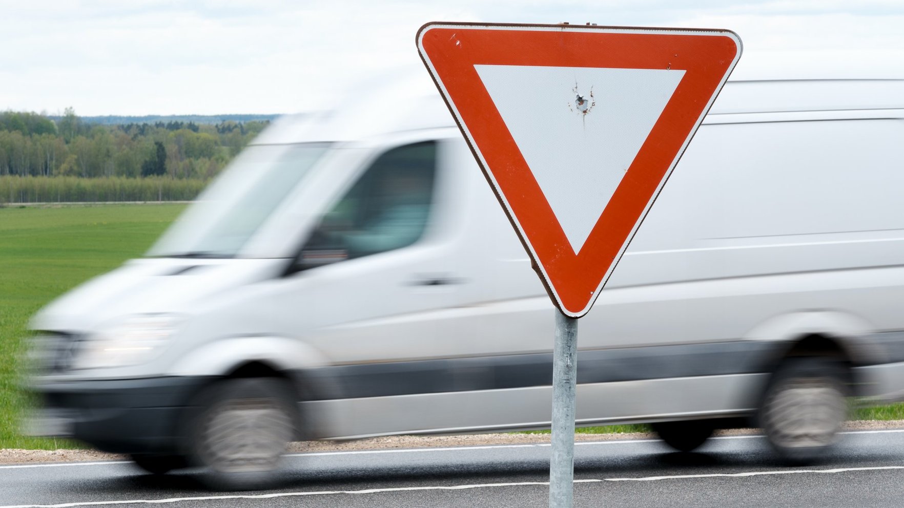 Svētdien sola protestēt pret jauno vinješu regulējumu komercauto; protests nav pieteikts