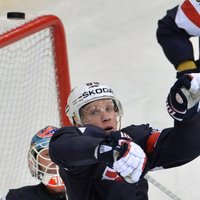ASV hokejists Abdelkeiders sodīts par bīstamu spēka paņēmienu