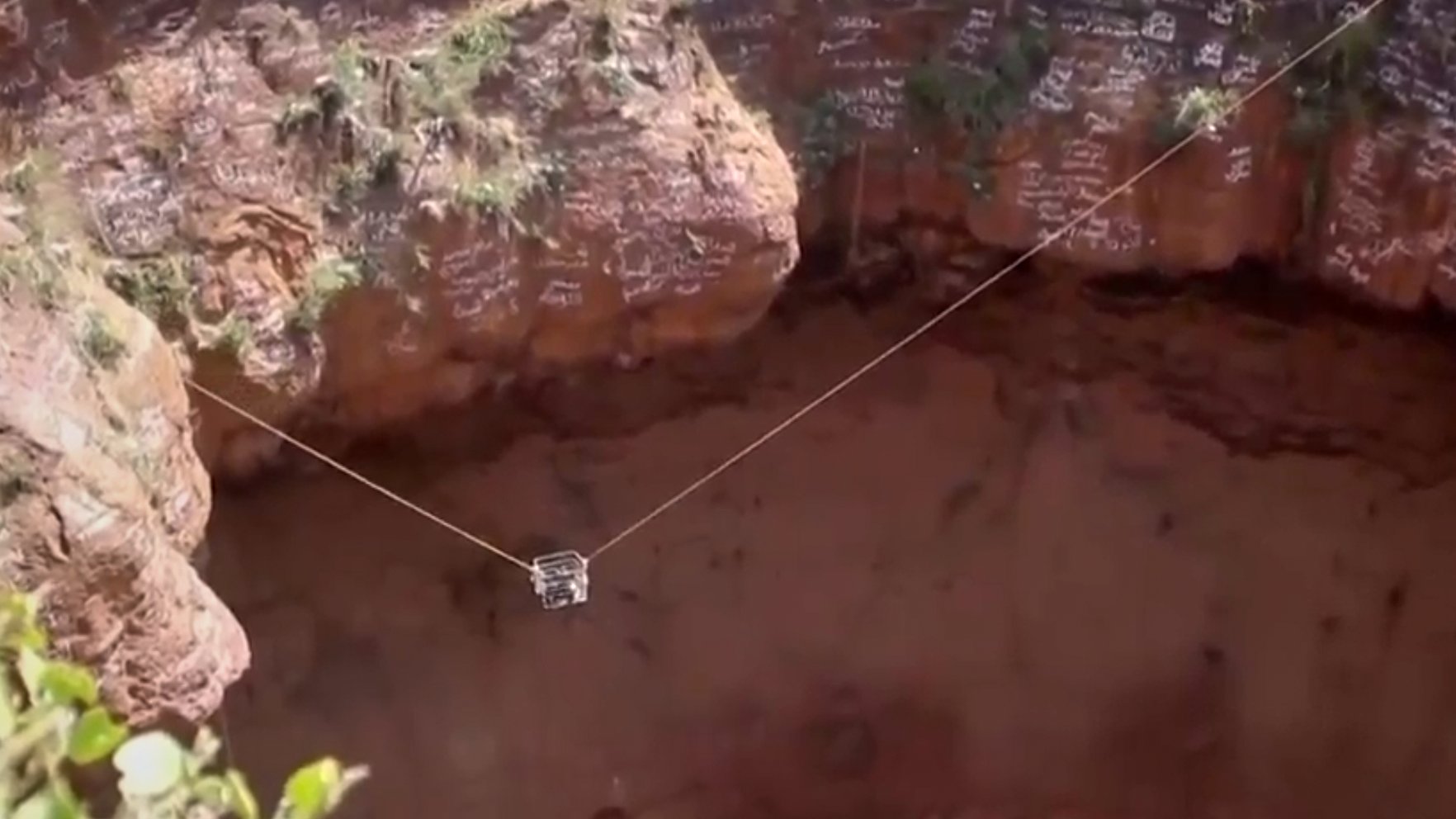 'Yemen Spider-Man' Dies After Falling into Volcanic Crater