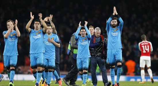 'Juventus' Čempionu līgā atspēlējas pret 'Bayern'; 'Barcelona' izbraukumā uzvar 'Arsenal'