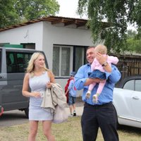 ФОТО, ВИДЕО: Виктор Щербатых впервые вывел в свет свою дочь