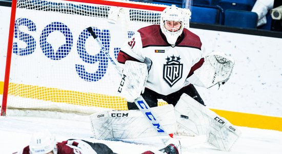 Video: 'Jokerit' uzbrucējs Šrēders gūst pusi no astoņiem vārtiem pret Rīgas 'Dinamo'