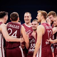 Basketbola izlasi pirmdien Latvijā svinīgi sagaidīs pie Brīvības pieminekļa