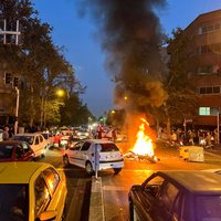 Irānas ģenerālis paziņo, ka protestos gājuši bojā 300 cilvēki