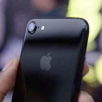 Матовый или глянцевый? Как выбрать между оттенками черного нового iPhone 7 (ВИДЕО)