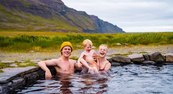 Desmit dienas busiņā pa nepieradināto Islandi – Florenci tver dabas brīnumus