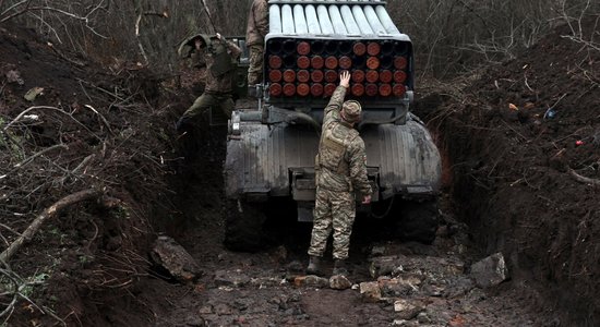 Eiropas valstu ārlietu ministri: militārā palīdzība Ukrainai joprojām ir prioritāte