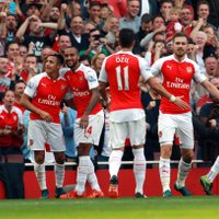 'Arsenal' ar žilbinošu spēles sākumu sakauj Mančestras 'United'