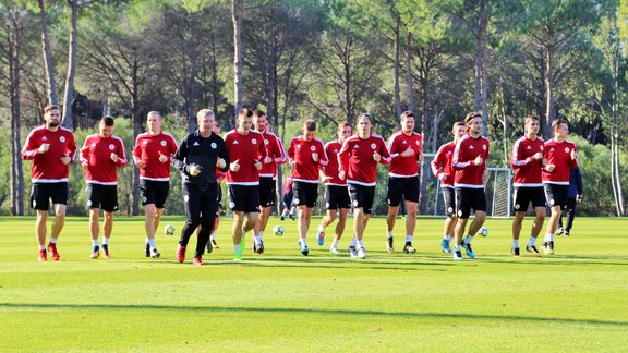 Latvijas futbola izlases pirmā treniņnometne 2018. gadā - 17